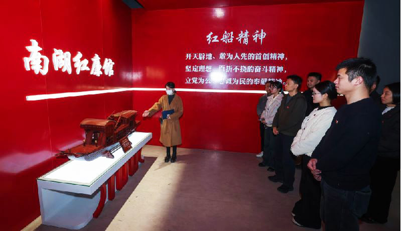 实干担当 为民造福——习近平总书记引领全党树立和践