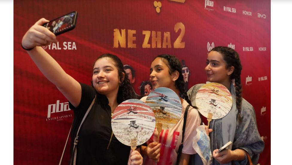 总书记在全国两会上的重要部署引领中国式现代化谱新篇