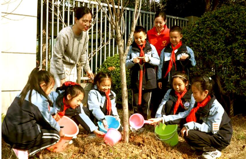 春来植树添新绿