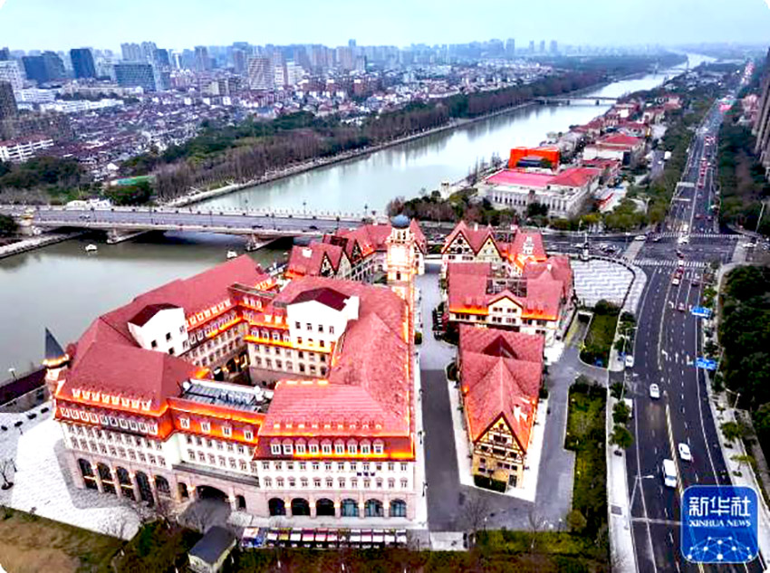 һ������С�Ǻ��Լ���560��ҵ��󡪡������еº����ġ�̫��������